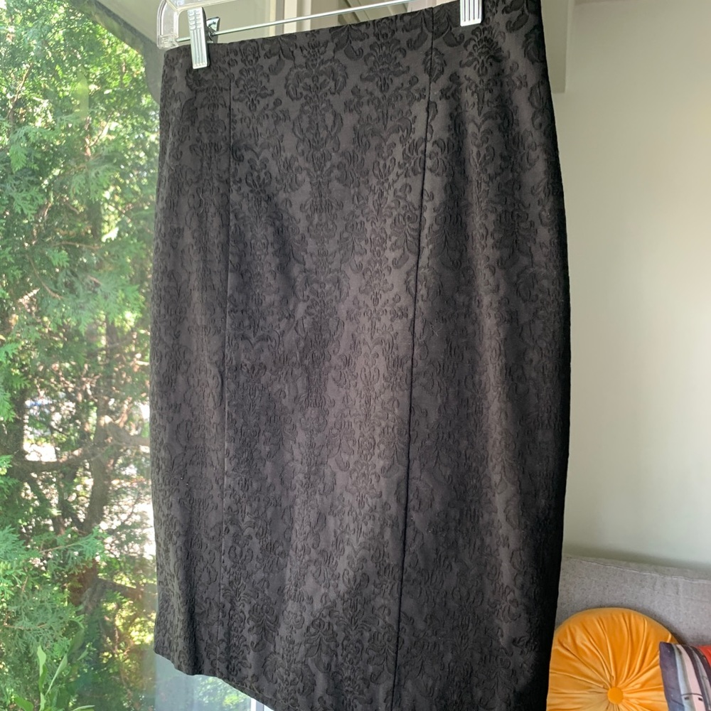 Black Embroidered Detail Pencil Skirt